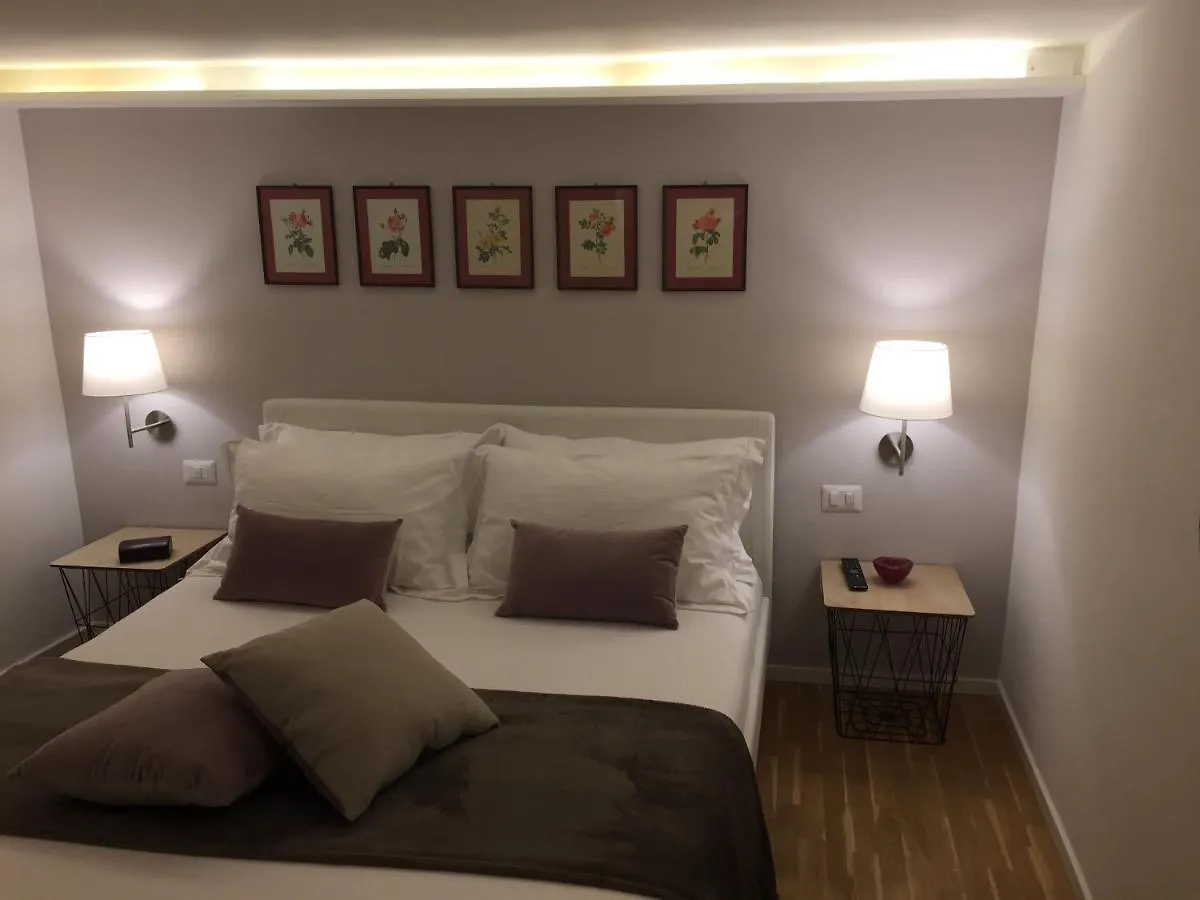 Casa Degli Aranci Apartment Naples 0*,  Italy